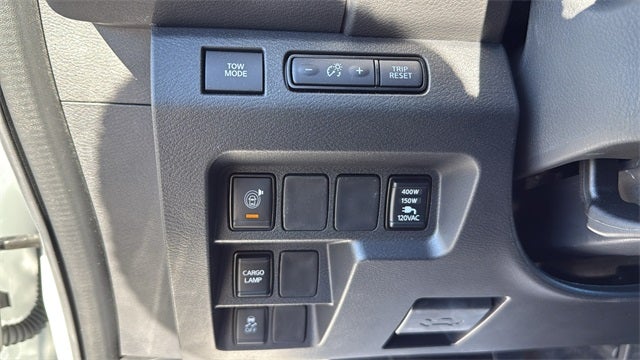 2025 Nissan Frontier Crew Cab Long Bed SL 4x2