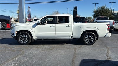 2025 Nissan Frontier Crew Cab Long Bed SL 4x2