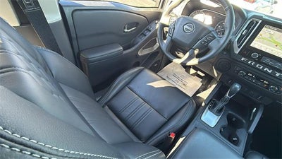 2025 Nissan Frontier Crew Cab Long Bed SL 4x2