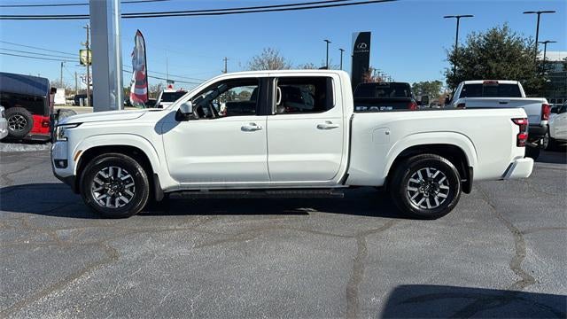 2025 Nissan Frontier Crew Cab Long Bed SL 4x2