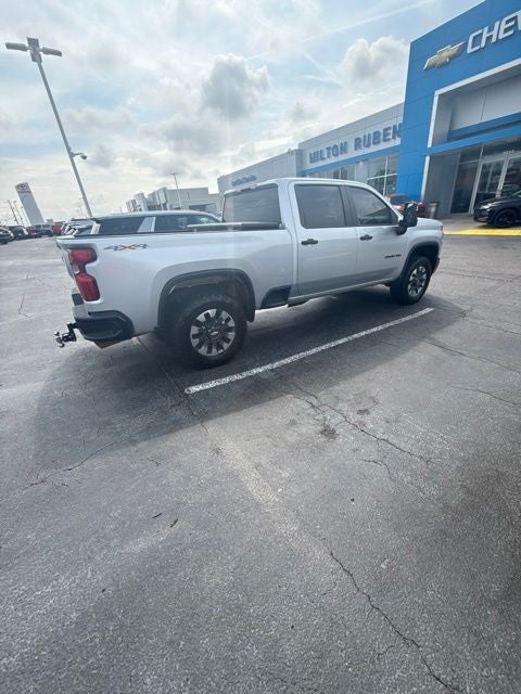 2022 Chevrolet Silverado 2500HD 4WD Crew Cab Standard Bed Custom