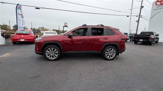 2025 Toyota RAV4 XLE Premium