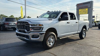 2025 RAM 2500 Tradesman Crew Cab 4x4 6'4' Box