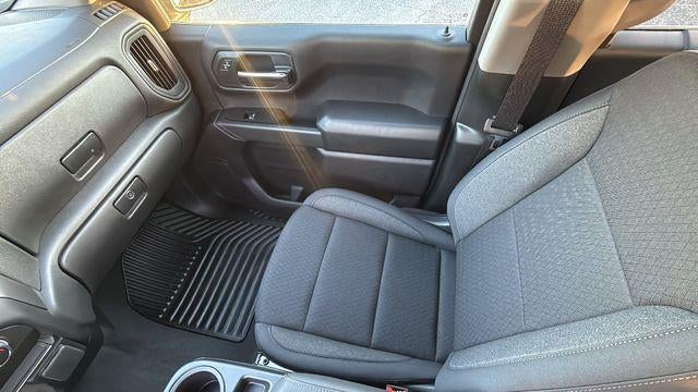 2026 Chevrolet Silverado 1500 4WD Crew Cab Short Bed Custom