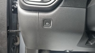2021 Chevrolet Silverado 1500 2WD Crew Cab Short Bed Custom
