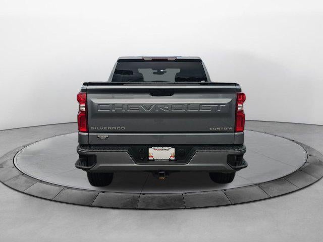 2021 Chevrolet Silverado 1500 2WD Crew Cab Short Bed Custom
