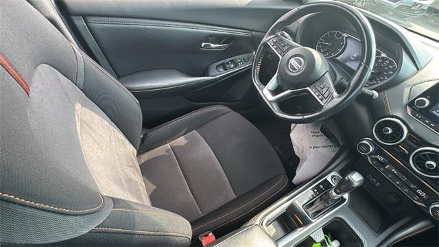 2022 Nissan Sentra SR Xtronic CVT
