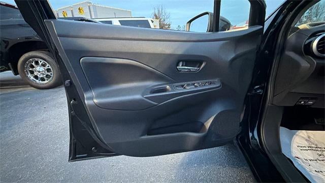 2024 Nissan Versa 1.6 SV