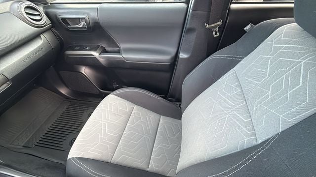 2022 Toyota Tacoma TRD Off-Road V6