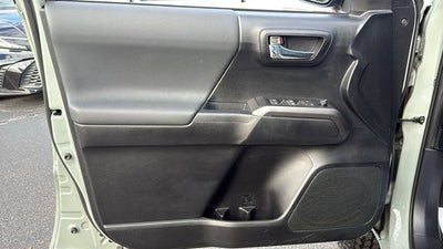 2022 Toyota Tacoma TRD Off-Road V6