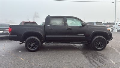 2022 Toyota Tacoma SR5 V6