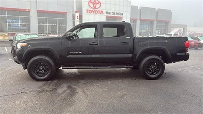 2022 Toyota Tacoma SR5 V6