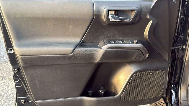 2022 Toyota Tacoma 4WD TRD Off Road