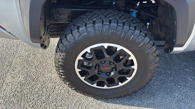 2025 Toyota Tacoma Hybrid TRD Off Road