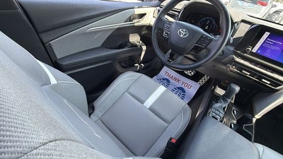 2025 Toyota Camry SE