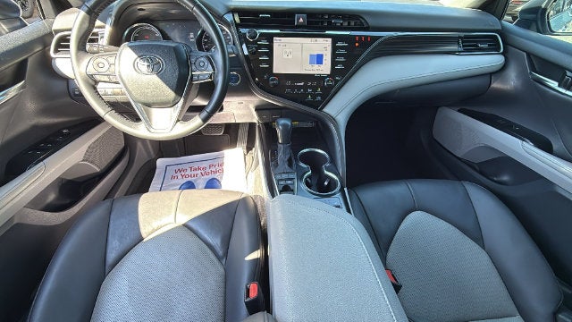2020 Toyota Camry Hybrid XLE