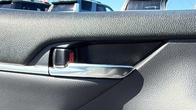 2020 Toyota Camry Hybrid XLE