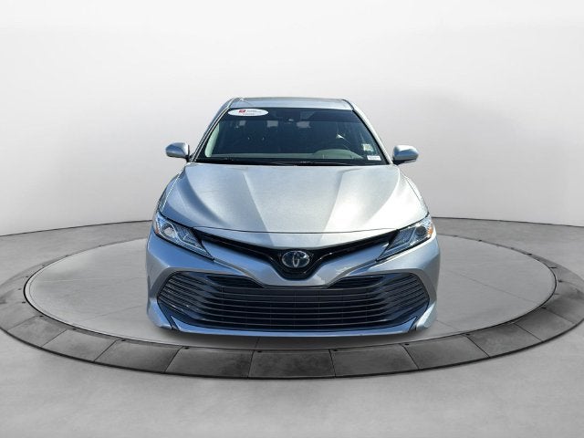 2020 Toyota Camry Hybrid XLE