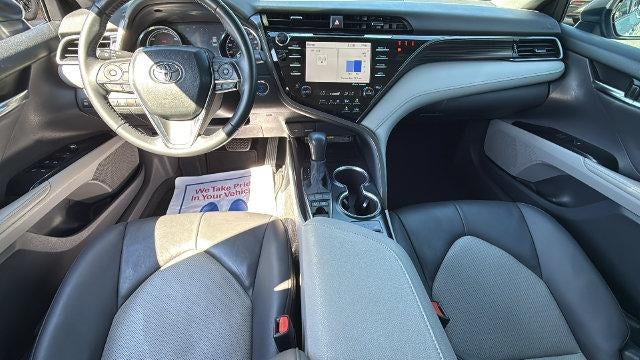 2020 Toyota Camry Hybrid XLE