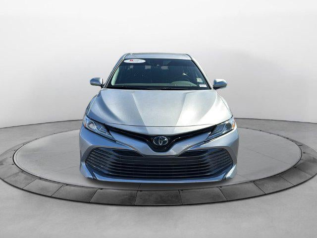 2020 Toyota Camry Hybrid XLE