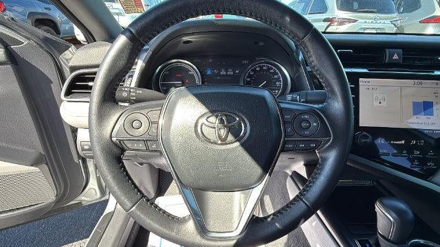 2020 Toyota Camry Hybrid XLE