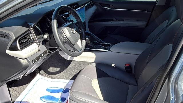 2020 Toyota Camry Hybrid XLE