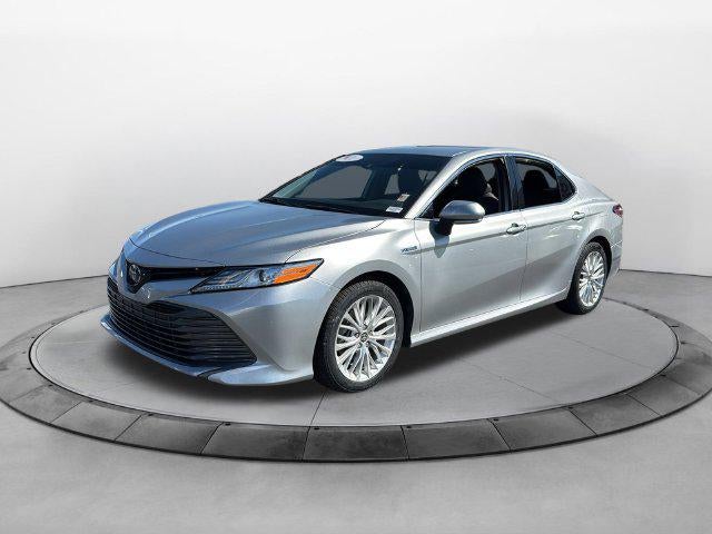 2020 Toyota Camry Hybrid XLE