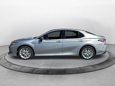 2020 Toyota Camry Hybrid XLE