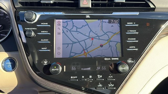 2020 Toyota Camry Hybrid XLE