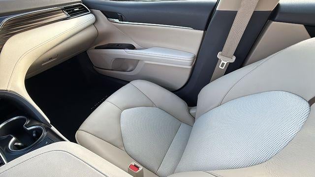 2020 Toyota Camry Hybrid XLE