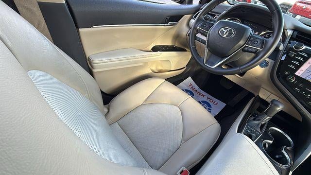 2020 Toyota Camry Hybrid XLE