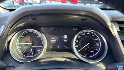 2020 Toyota Camry Hybrid XLE