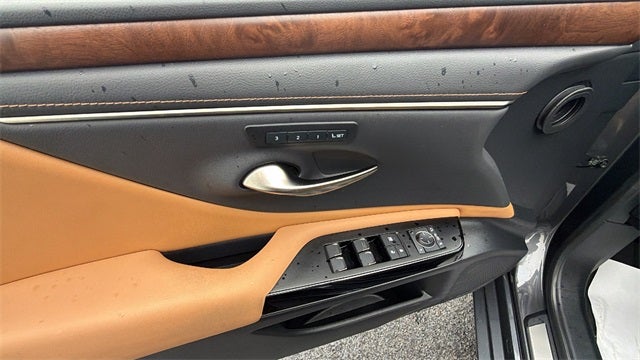 2022 Lexus ES ES 250