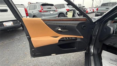 2022 Lexus ES ES 250