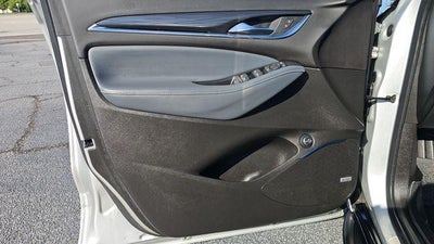 2022 Buick Enclave FWD Essence