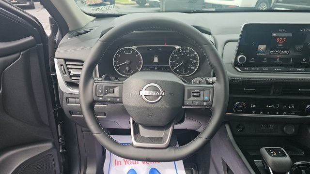 2025 Nissan Rogue SV FWD