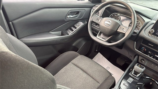 2025 Nissan Rogue SV FWD