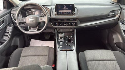 2025 Nissan Rogue SV FWD