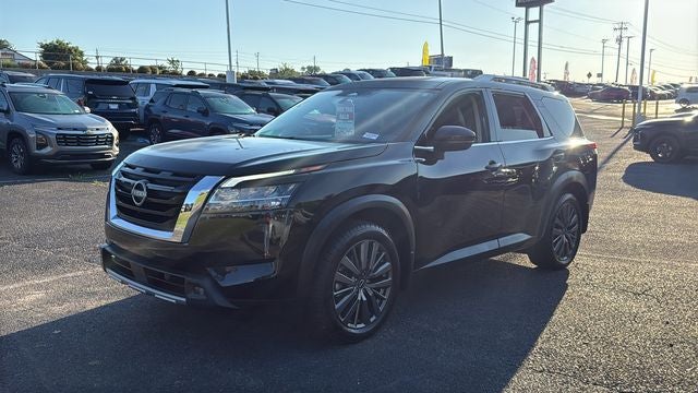 2022 Nissan Pathfinder SL 2WD