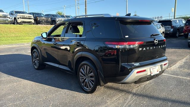 2022 Nissan Pathfinder SL 2WD