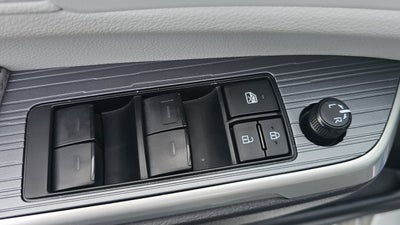 2025 Toyota Sienna LE 8 Passenger