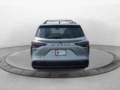 2025 Toyota Sienna LE 8 Passenger
