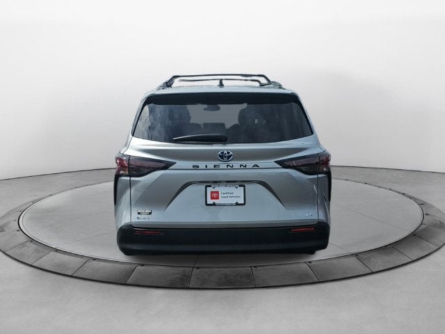 2025 Toyota Sienna LE 8 Passenger