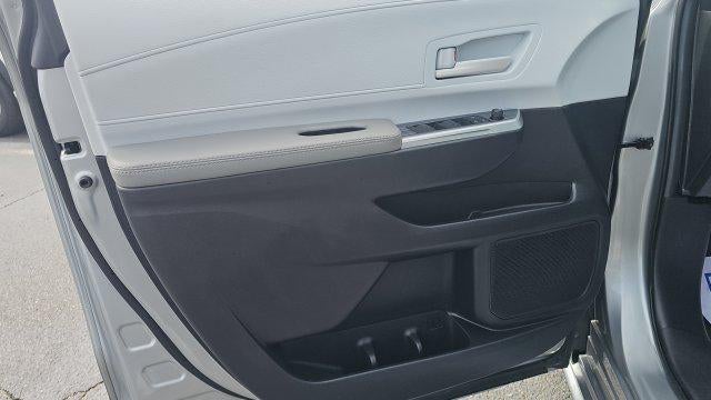 2025 Toyota Sienna LE 8 Passenger