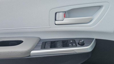 2025 Toyota Sienna LE 8 Passenger