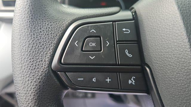 2025 Toyota Sienna LE 8 Passenger