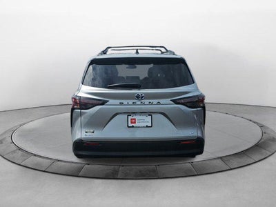 2025 Toyota Sienna LE 8 Passenger