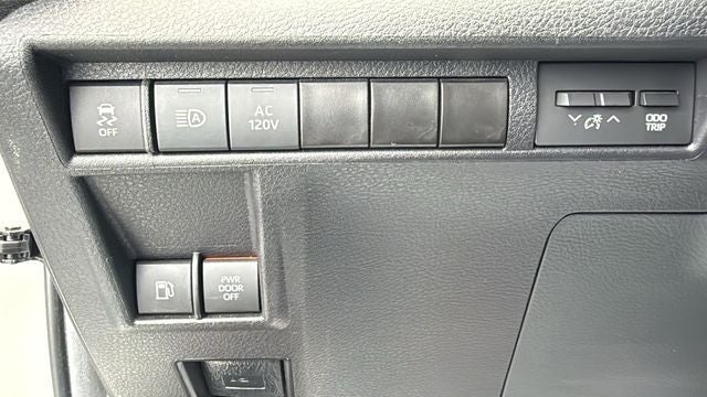 2024 Toyota Sienna XSE 7 Passenger