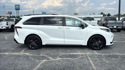 2024 Toyota Sienna XSE 7 Passenger