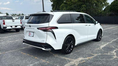 2024 Toyota Sienna XSE 7 Passenger
